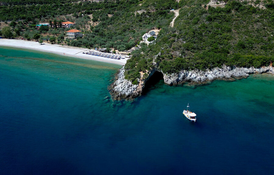 Boat rental leonidio